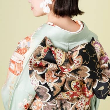 2026年・2027年の振袖流行りカラー・人気のスタイルを紹介！