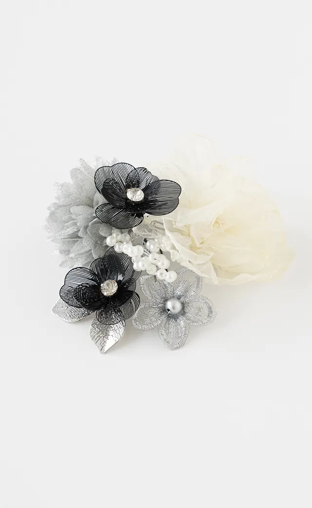 No：C7110100511010 髪飾り／シフォンダリアブーケ／シルバー