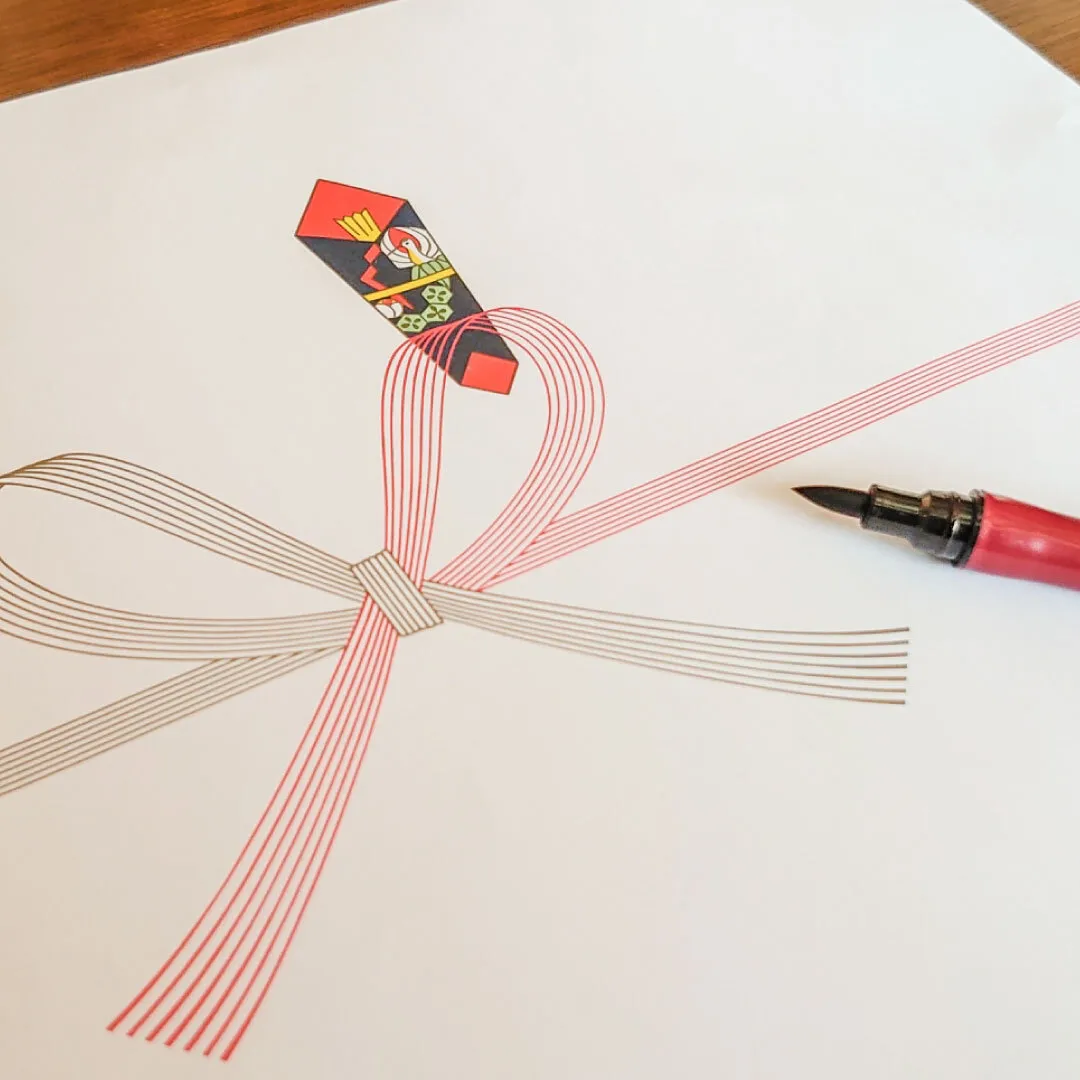 成人祝いの金額相場｜お祝いを贈るマナー・現金以外の贈り物も紹介